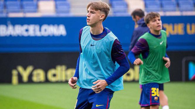 Флик планира да даде шанс на още млади таланти заради многото контузии в Барселона Флик планира да даде шанс на още млади таланти заради многото контузии в Барселона