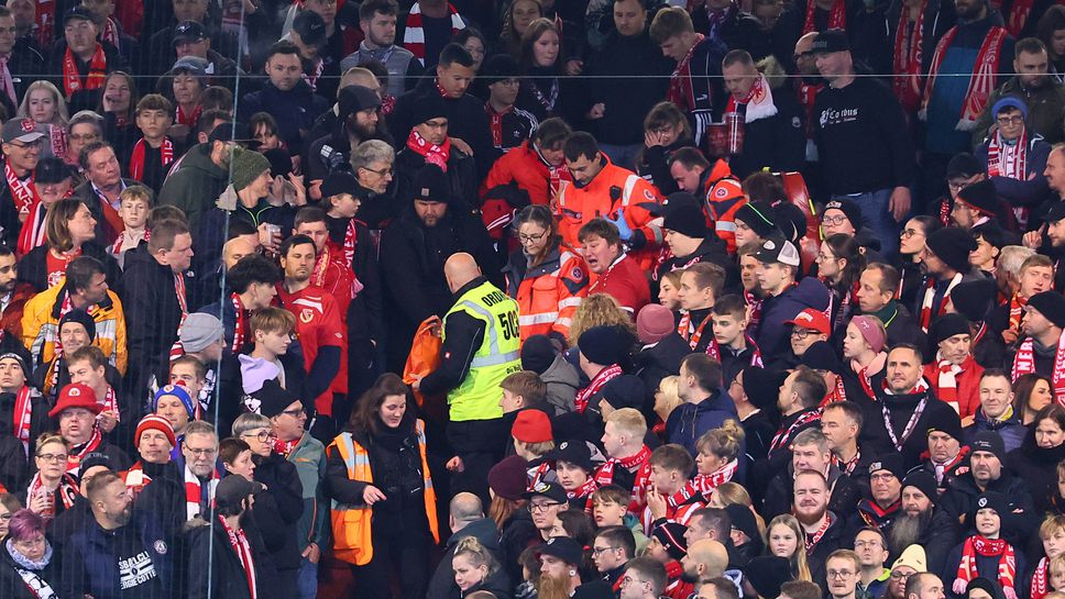 Трагедия с фен развали двубоя на РБ (Лайпциг) Трагедия с фен развали двубоя на РБ (Лайпциг)