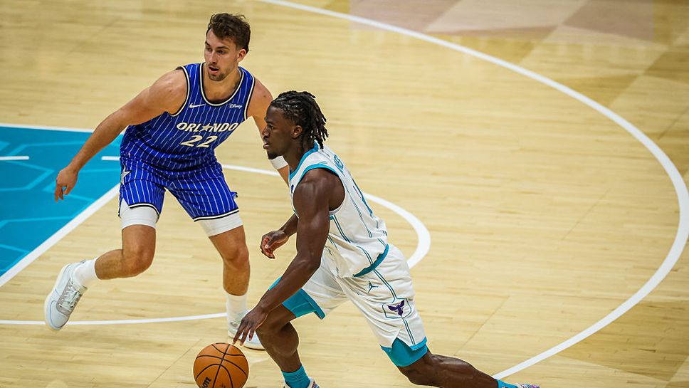 Орландо прекъсна серия от четири загуби с победа над Шарлът Орландо прекъсна серия от четири загуби с победа над Шарлът