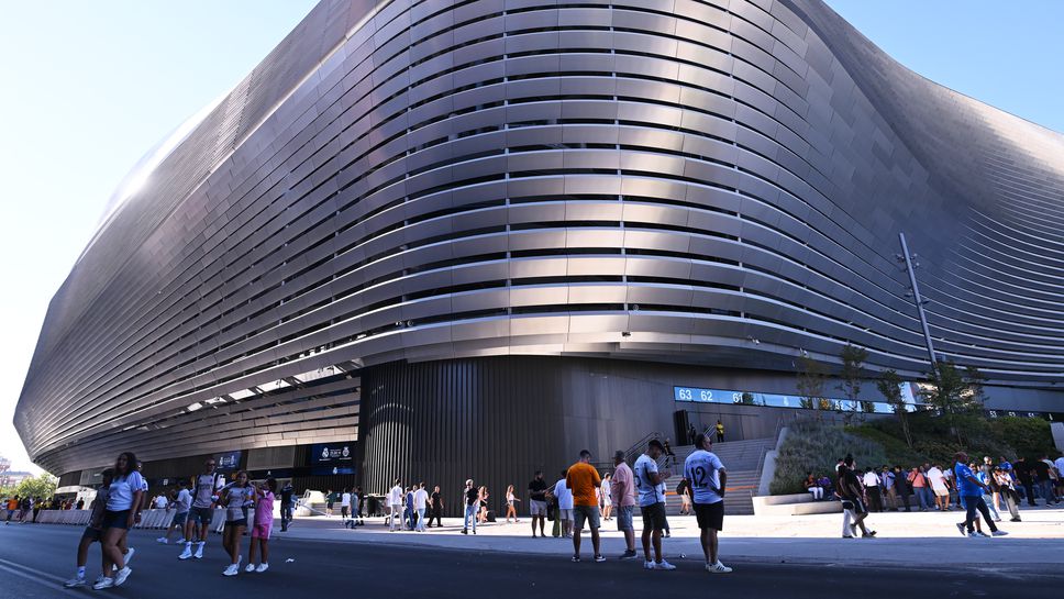 "Сантиаго Бернабеу" става коледен парк "Сантиаго Бернабеу" става коледен парк