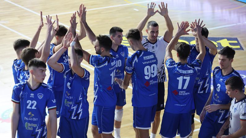 Нов шанс за младите: по двама юноши от efbet Супер Волей ще могат да играят и във Висшата лига Нов шанс за младите: по двама юноши от efbet Супер Волей ще могат да играят и във Висшата лига