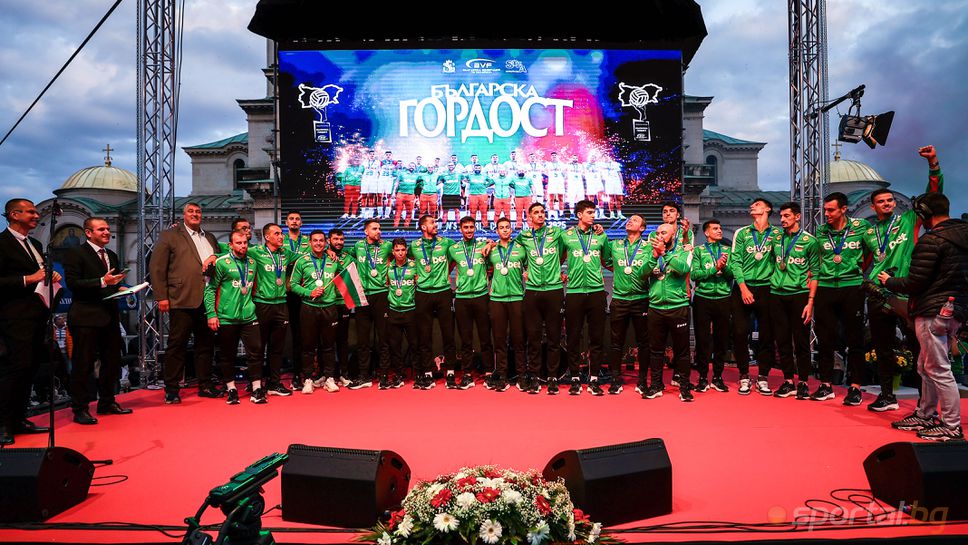 Община Добрич дава по 5000 евро парична награда на Илия Петков и Дамян Колев Община Добрич дава по 5000 евро парична награда на Илия Петков и Дамян Колев