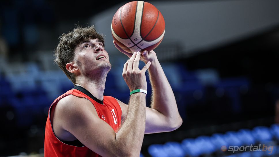 Константин Костадинов и Тенерифе с трети пореден успех в Шампионската лига Константин Костадинов и Тенерифе с трети пореден успех в Шампионската лига