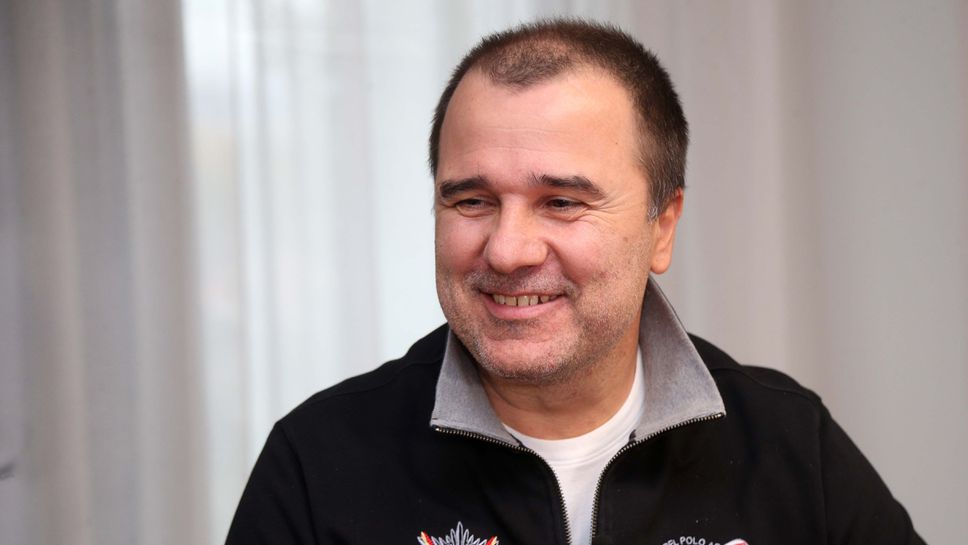 Цветомир Найденов с коментар след шоуто в Бистрица Цветомир Найденов с коментар след шоуто в Бистрица