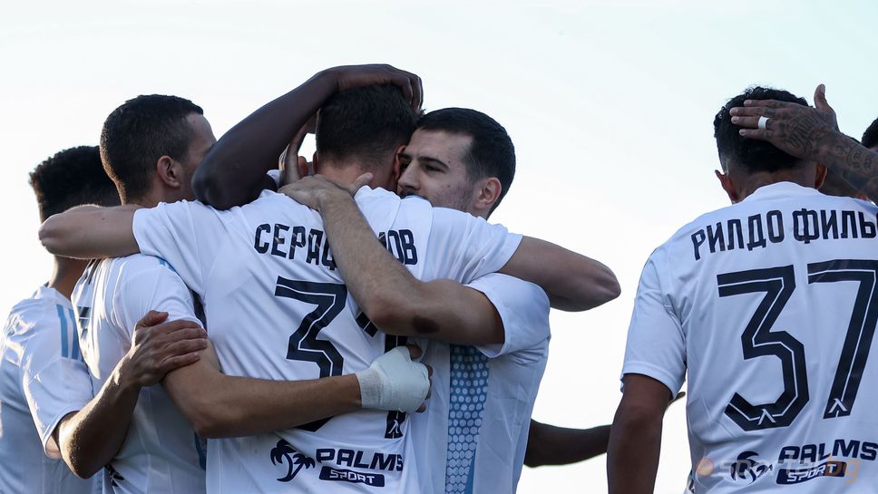 Левски премина с лекота през Пазарджик, за да продължи с победите във всички турнири Левски премина с лекота през Пазарджик, за да продължи с победите във всички турнири