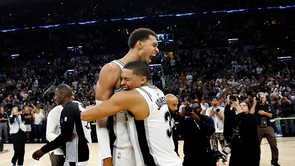 Спърс пречупиха Хийт и останаха непобедени Спърс пречупиха Хийт и останаха непобедени