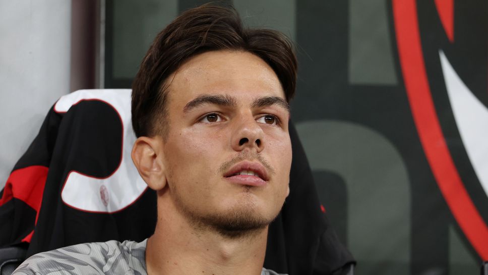 Халф на Милан поднови тренировки след двумесечно отсъствие Халф на Милан поднови тренировки след двумесечно отсъствие