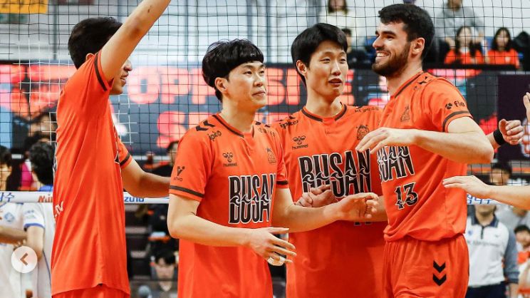 Димитър Димитров с 15 точки и нова победа в Република Корея