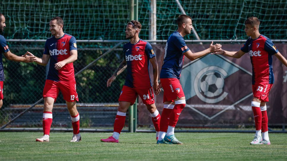 Марек бие с гол на нов нигериец на старта във Втора лига