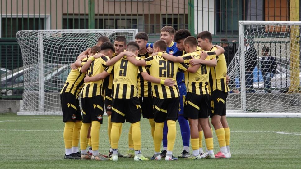 Ботев (Пловдив) спечели головия сблъсък с Черно море при U16