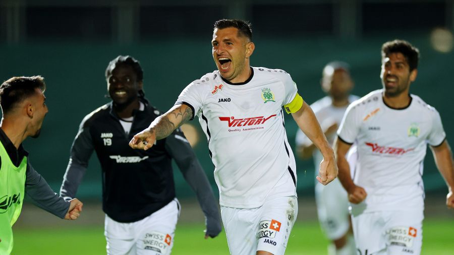 Победа за Велковски и равенство за Минчев в Кипър