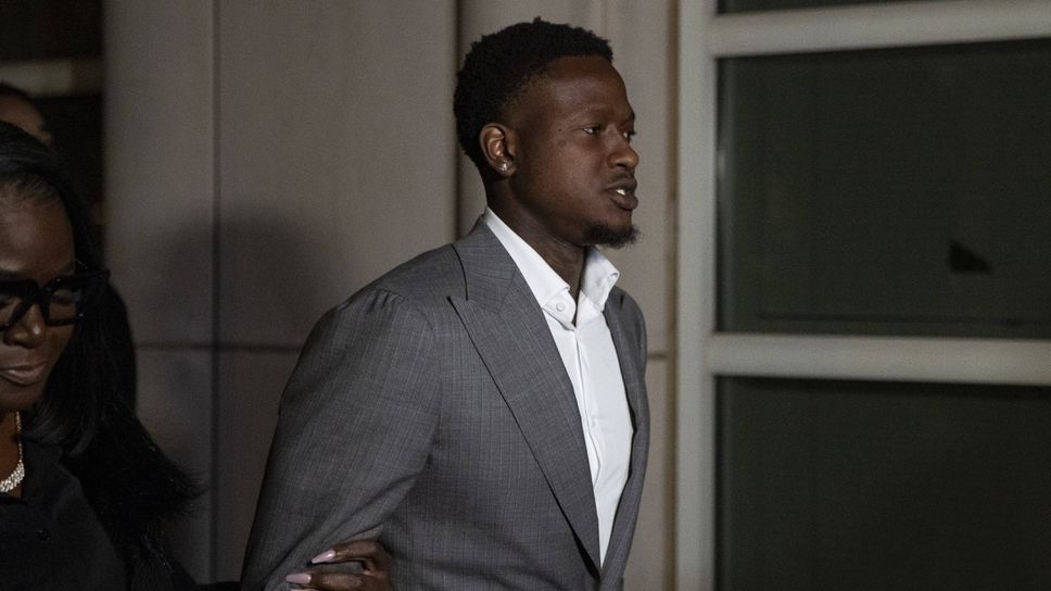 Маями получава компенсация от Шарлът за сделката за Тери Розиър