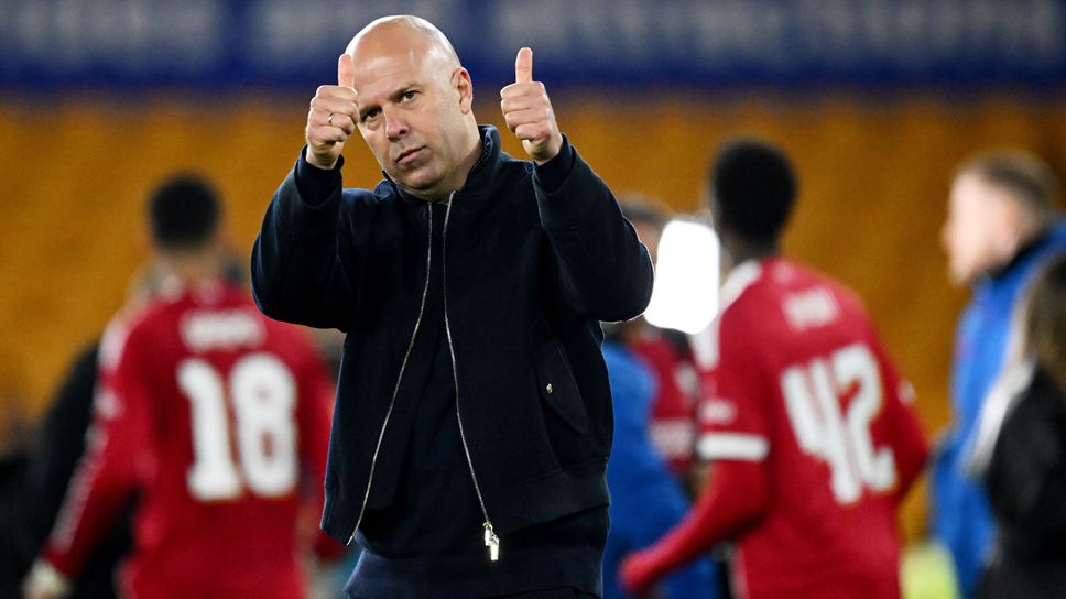 Слот остава в Ливърпул и следващия сезон