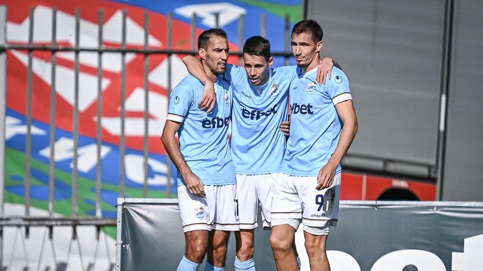 Попето замина за Испания