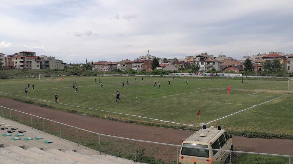 Четири гола в Асеновград, победител няма