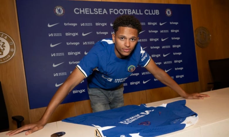 Челси взе 18-годишен нападател