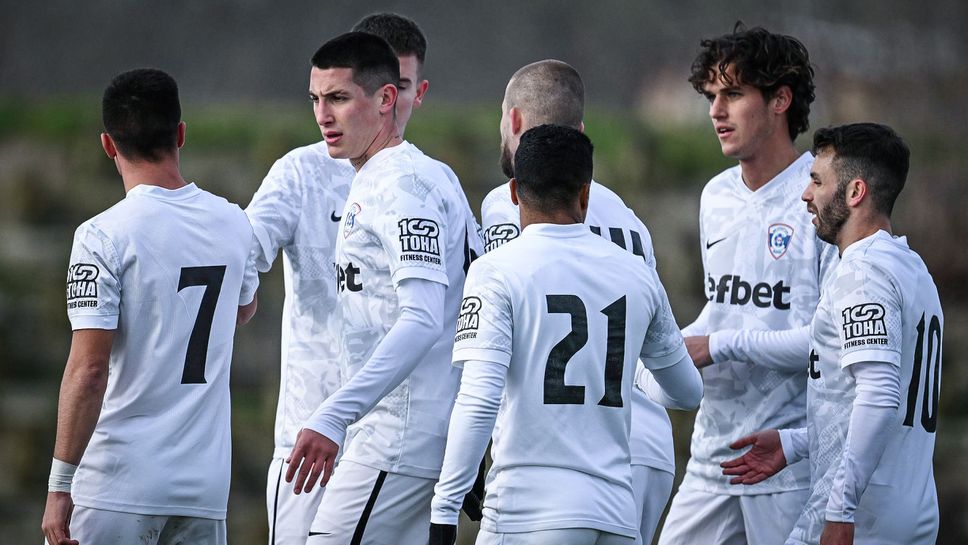 Спартак (Варна) се разплати с още 13 бивши футболисти и служители на клуба