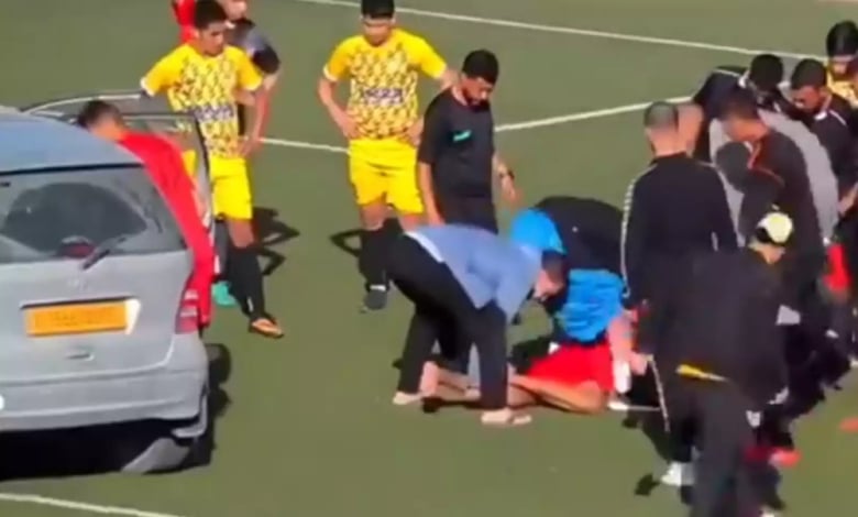 Трагедия! 17-годишен почина по време на мач ВИДЕО 18+