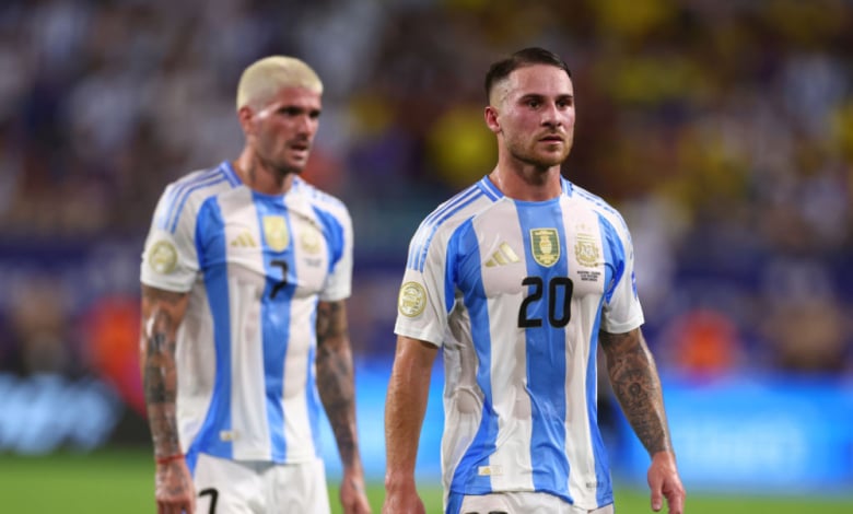 Аржентински национал търчи извън стадиона, спасява семейството си ВИДЕО