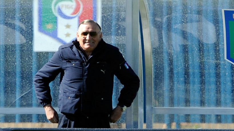 Знак на почит към легендата Луиджи Рива след кончината му