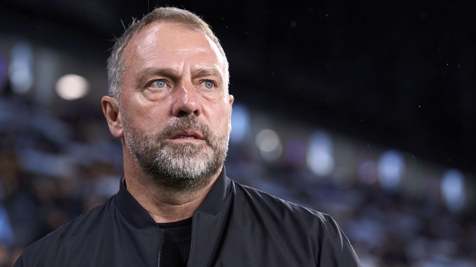 Флик потвърди, че ще може да разчита на трима ключови играчи за завръщането на “Камп Ноу”