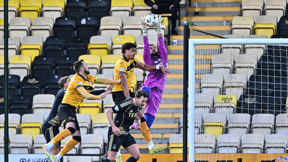 Димитър Митов пак заключи вратата си и Абърдийн триумфира