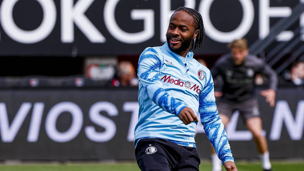 Стърлинг ще напусне Фейенорд в края на сезона