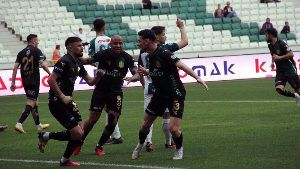 Здравко Димитров помогна за драматична победа на Сакарияспор