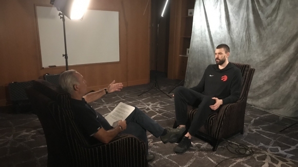 След като &quot;го сложи на злобарите&quot;, Камата интервюира звезда от NBA