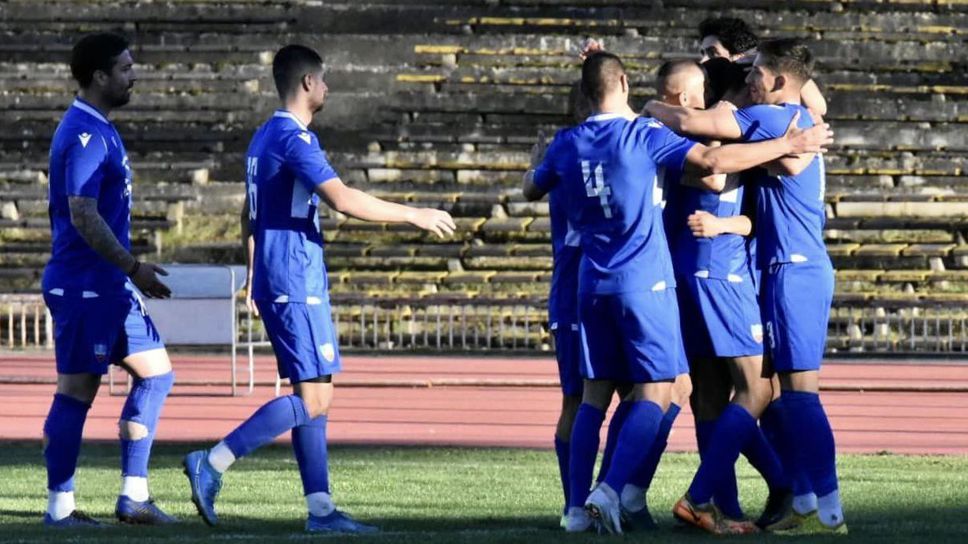 Спартак (Пловдив) с първа победа в първенството