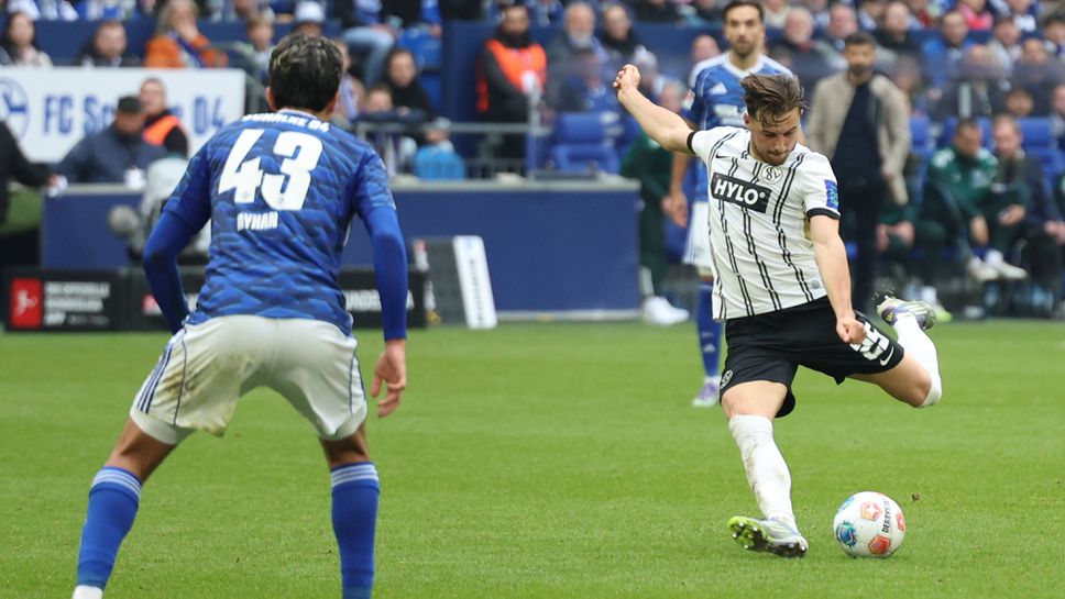 Елверсберг и Лукас Петков загубиха от Шалке в директен спор за върха във Втора Бундеслига