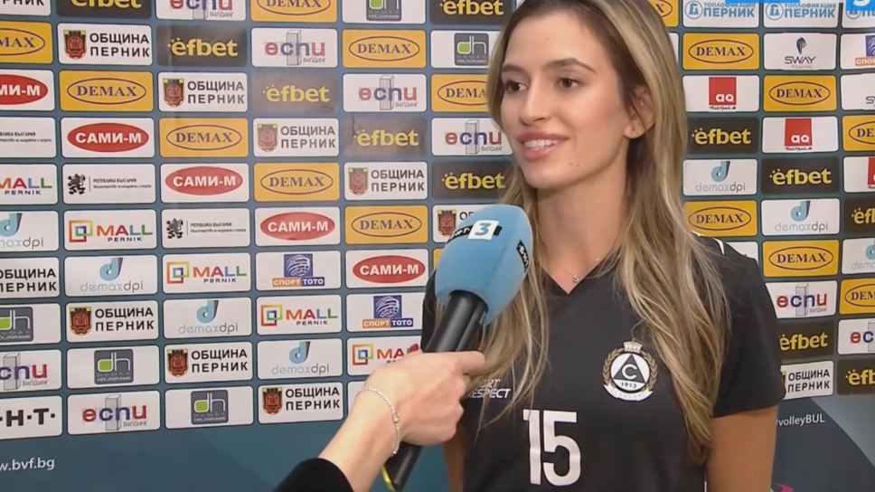 Симона Бакърджиева: Ще нося короната за Мис България със същата гордост, с която нося екипа на Славия