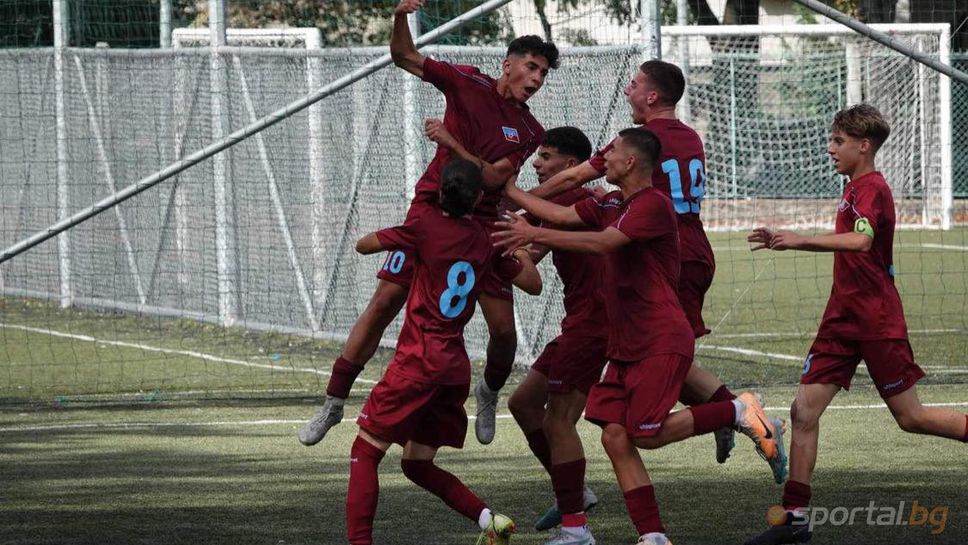 Септември с важен обрат срещу Ботев при U16