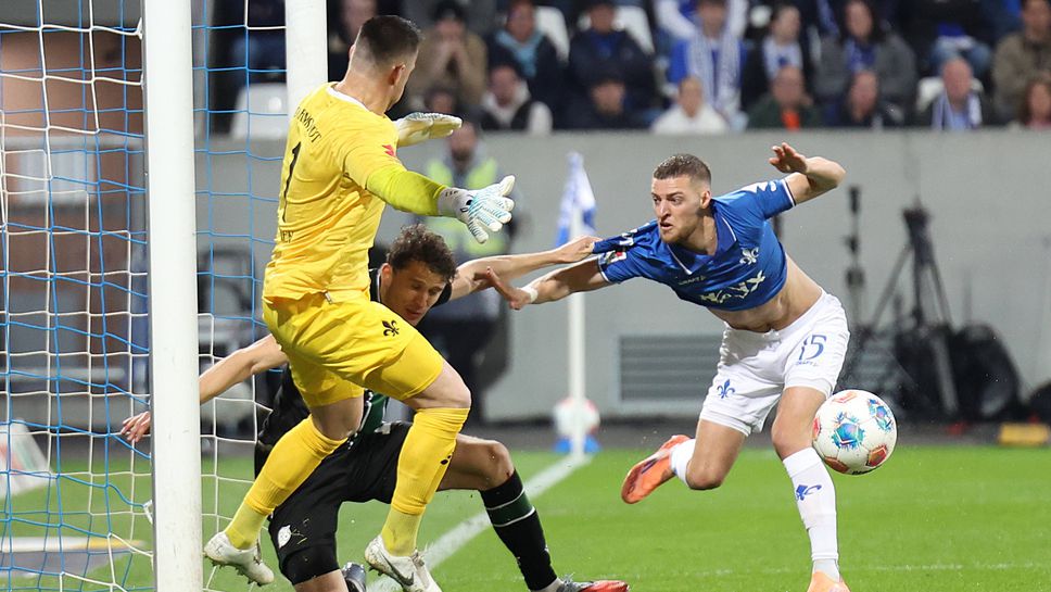 Нюрнбергер и Дармщат се отдалечиха от баража след загуба от Хановер