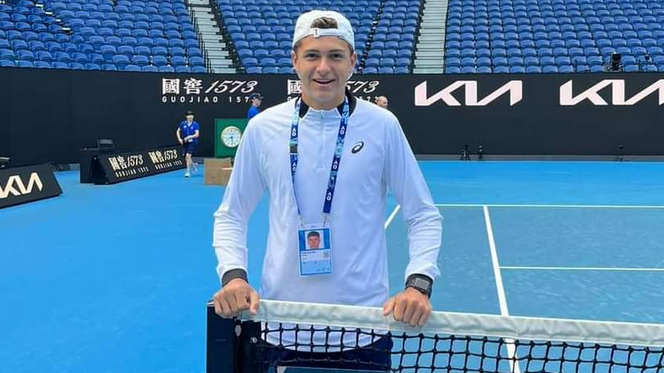 Василев с драматичен успех по пътя към 1/4-финалите на US Open