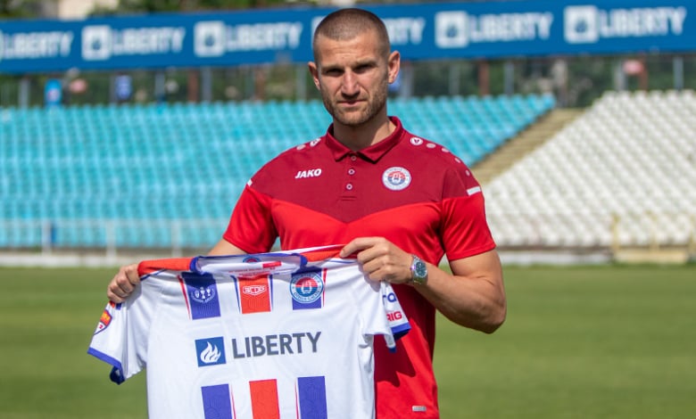 Българин преподписа в Румъния