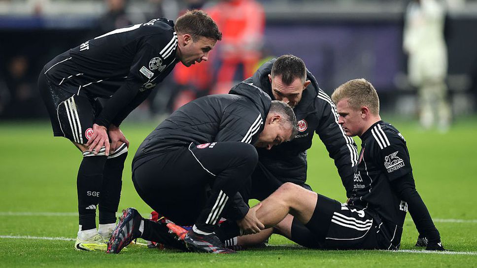 Нападател на Айнтрахт е аут до второ нареждане