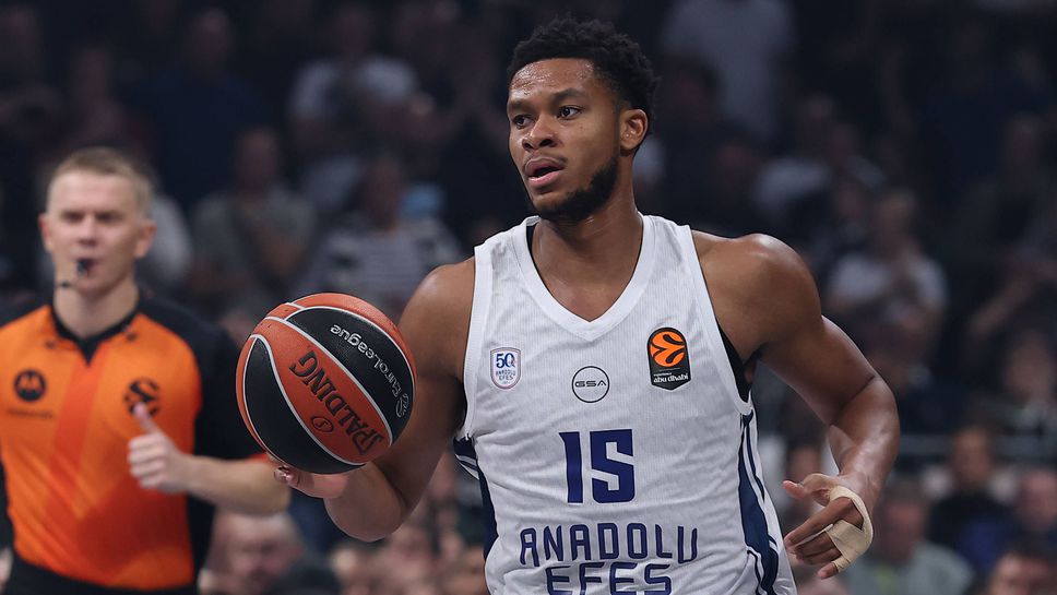 Важен играч на Анадолу Ефес аут за поне месец