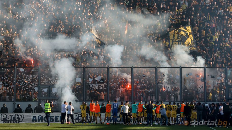 Ботев (Пд) пусна пакетни билети за мачовете от плейофите