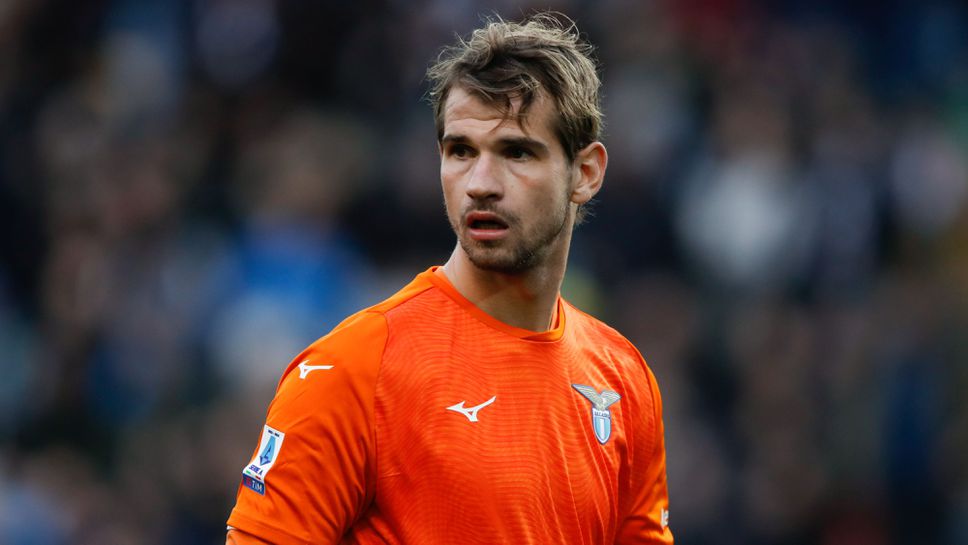 Ман Юнайтед следи ситуацията с вратаря на Лацио