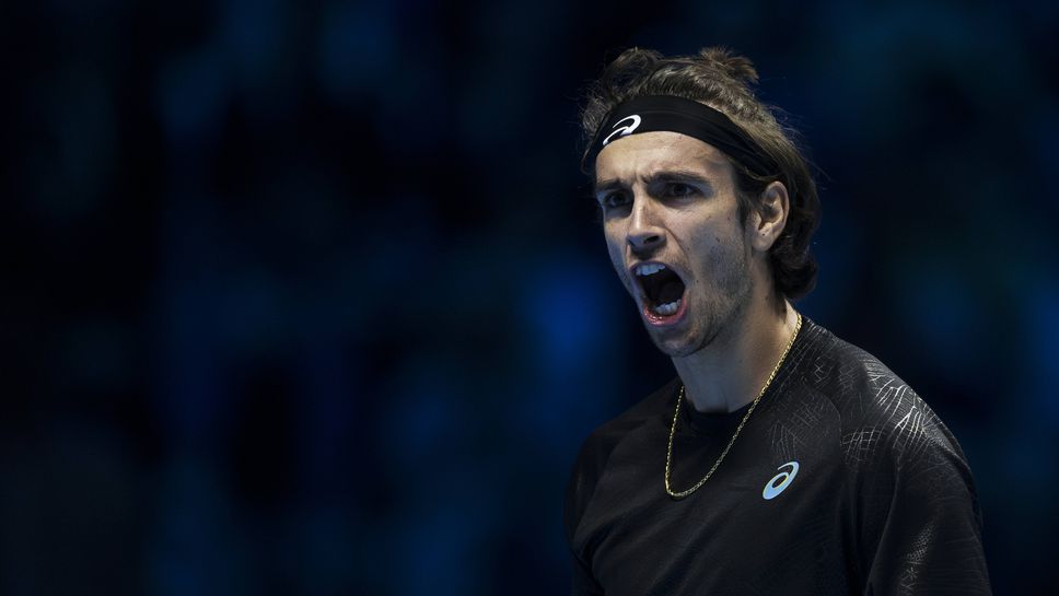 Мусети се пребори с Де Минор в тричасова битка за първа победа на финалите