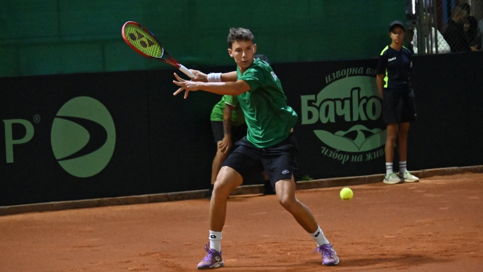 Радулов е на 1/4-финал в Испания