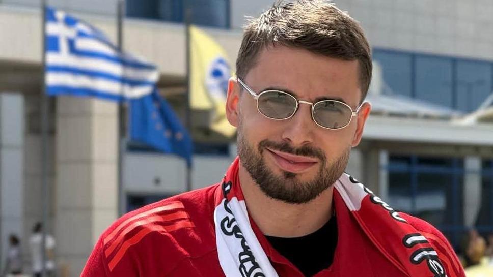 Мартин Атанасов и Олимпиакос с победа над Флойсвос