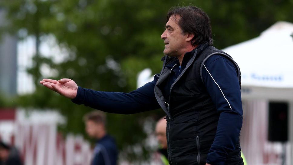 Геша: Зависи от футболистите ни