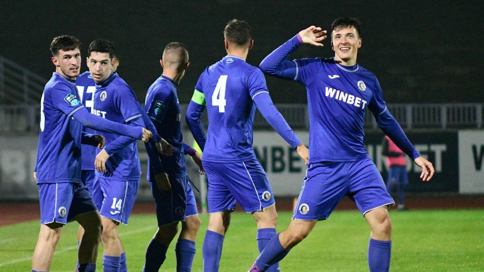 Етър се справи с Лудогорец II като гост