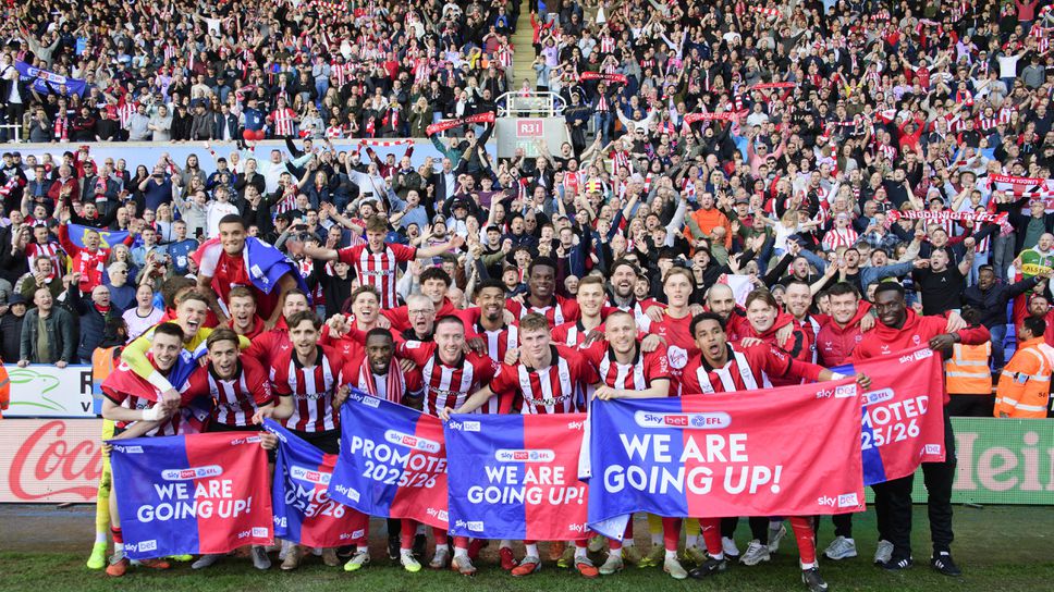 Край на 65-годишното чакане! Скромният Линкълн Сити ще играе в Чемпиъншип