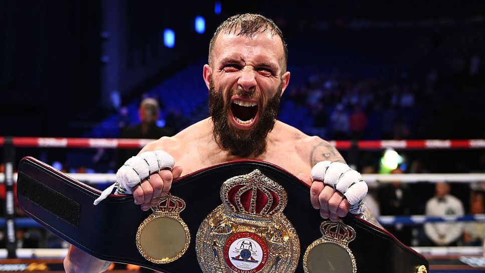 Антъни Какаче надделя над Джаза Дикенс и спечели титлата на WBA