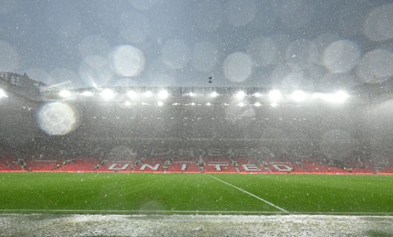 "Олд Трафорд" протече ВИДЕО