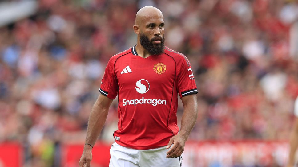 Мбемо навивал "малкия си брат" Балеба да се присъедини към Манчестър Юнайтед