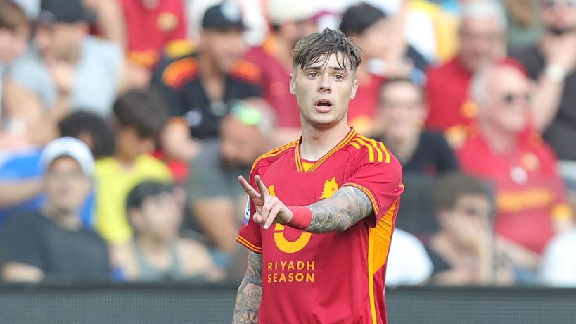 Полски ляв бек пред раздяла с Рома